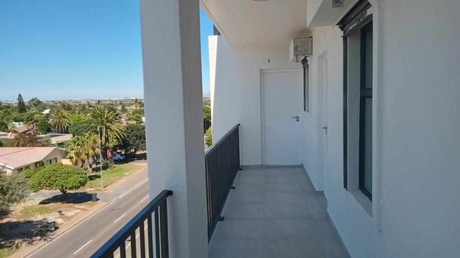 2 Bedroom Property for Sale in Table View Western Cape